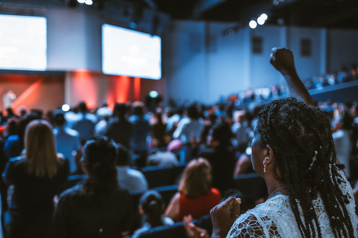 Capturing feedback while the event is still fresh gets you better, more detailed responses. Photo by Luis Quintero.