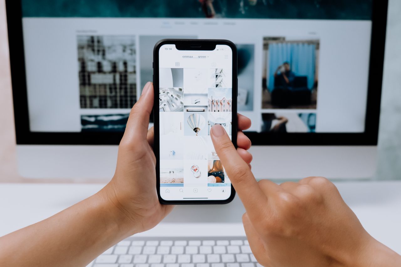 A short video introduction reveals far more about a creator's on-camera presence than any written application. Photo by cottonbro studio.