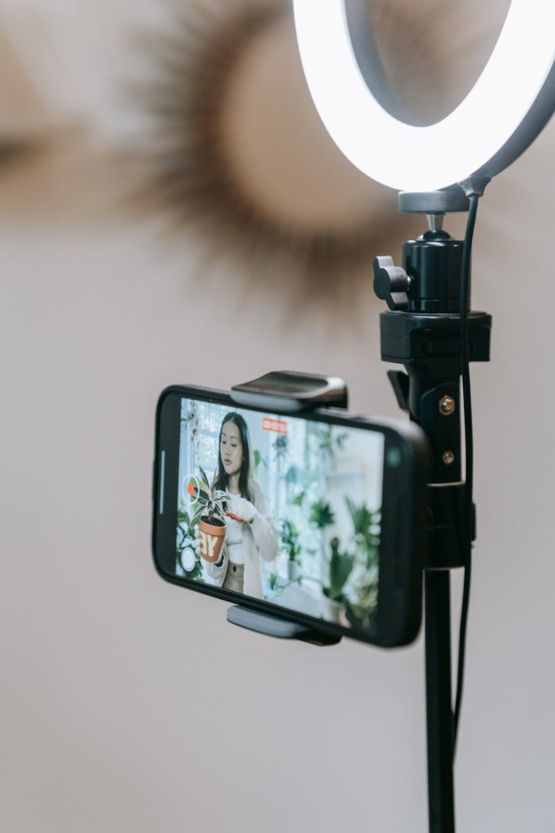 Video submissions give agencies far more information than headshots alone. Photo by Sasha Kim.